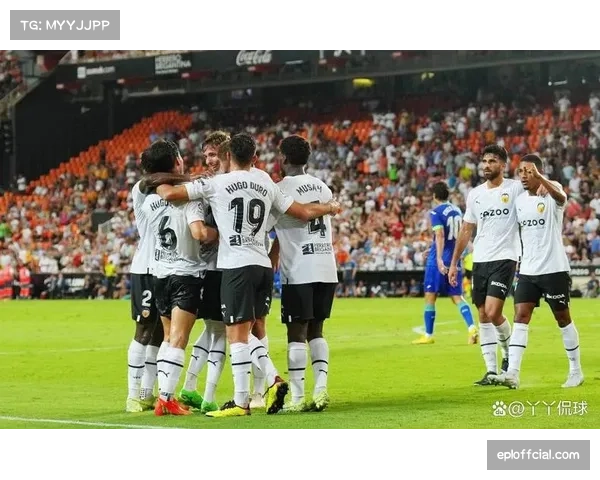 2026年3月战术前瞻:多队演练“西班牙挡拆”以破解边线球防守 2026年3月战术前瞻:多队演练“西班牙挡拆”以破解边线球防守